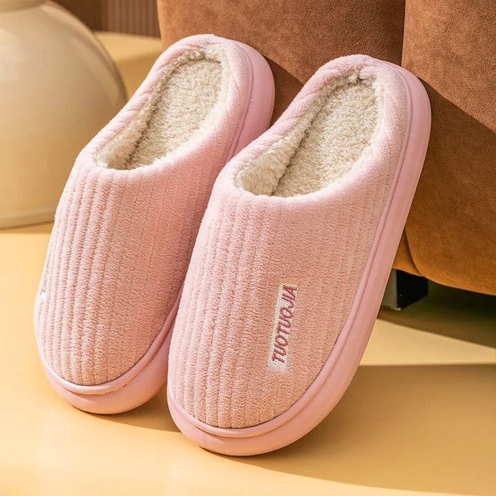 Kapcie z pianki memory foam Fluffiga