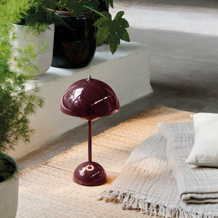 LunarGlow - Lampa biurkowa LED do nowoczesnych wnętrz