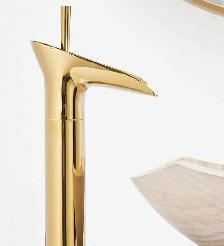 Carvallo - Elegancka bateria wodospadowa do relaksującej łazienki
