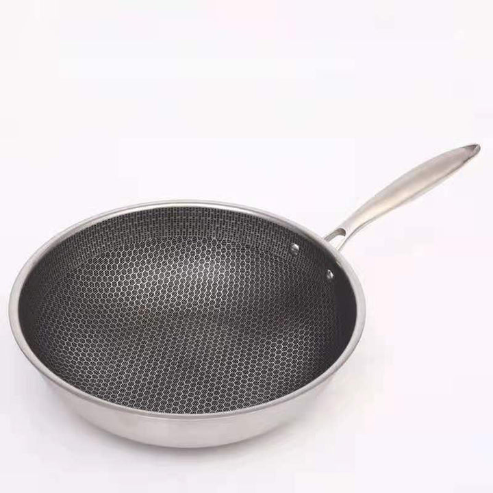 Patelnia Carvallo ze stali nierdzewnej z powłoką non-stick i strukturą plastra miodu | Do wszystkich rodzajów kuchenek, w tym indukcyjnych | Odporny na zarysowania i bezpieczny w zmywarce