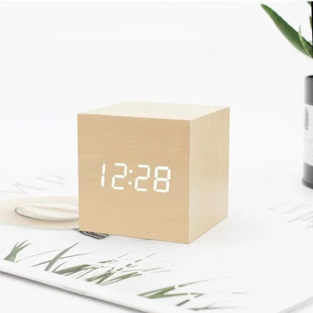 Carvallo – Stylowy budzik LED z minimalistycznym designem i inteligentnymi funkcjami