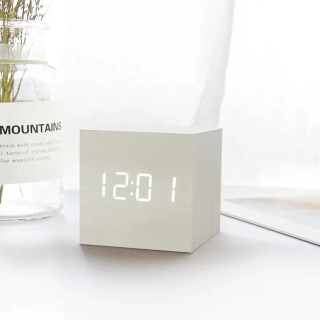Carvallo – Stylowy budzik LED z minimalistycznym designem i inteligentnymi funkcjami