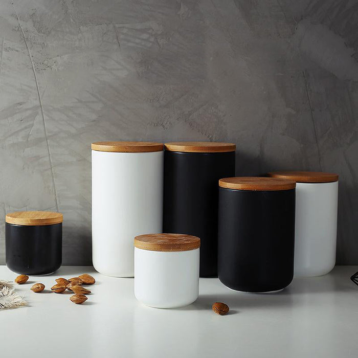 Nowoczesny ceramiczny słoik do przechowywania z drewnianą pokrywką – Czarny lub Biały