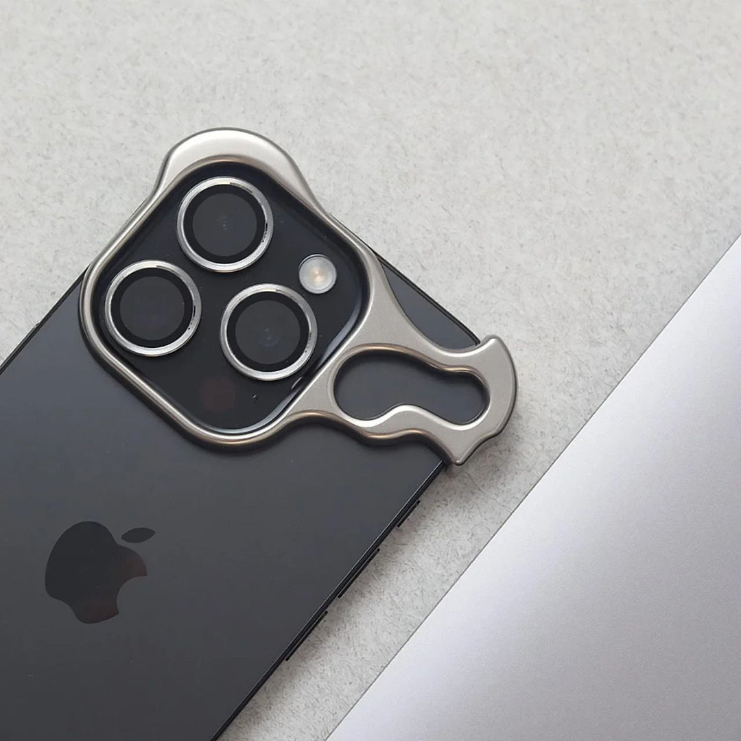 Etui na telefon komórkowy o smukłym minimalistycznym designie