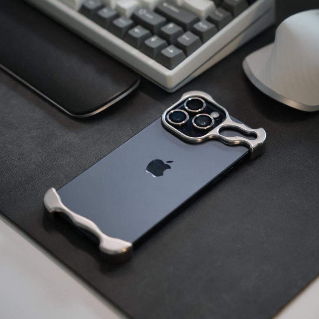 Etui na telefon komórkowy o smukłym minimalistycznym designie