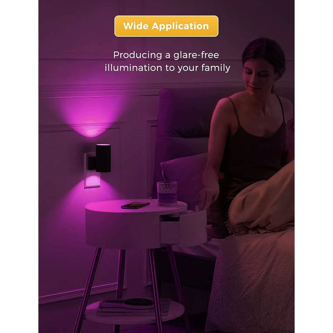 LED Lampa Nocna Ścienna z Designem Plug-In – Aktywacja Czujnikiem - Pilot Zdalnego Sterowania - 16 Opcji Kolorów - Idealna do Wnętrz Sypialni